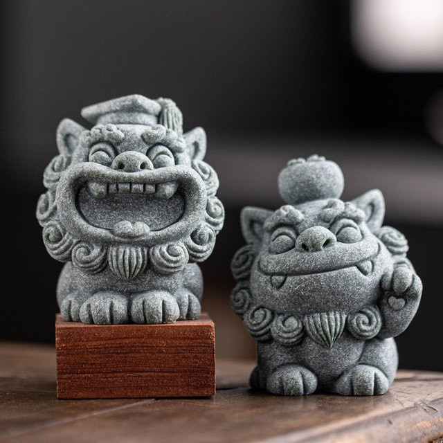 Paar graue Steinlöwen-Figuren als Feng-Shui-Ornament und orientalische Dekoration für dein Aquarium oder dein Zuhause - Bild 1