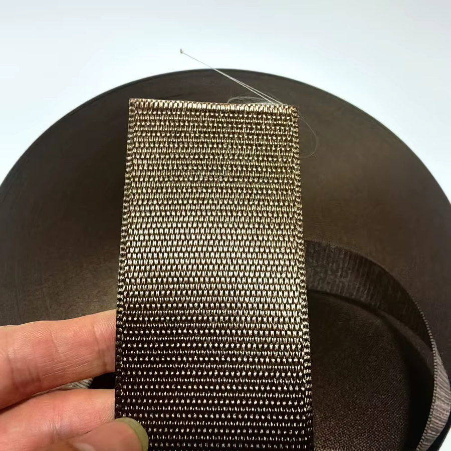 JOORMOM Auto-Sicherheitsgurt mit europäischer Verriegelung und Fischlinien-Design aus hochfestem Polyester in Dunkelbraun (3-30M) - Bild 4