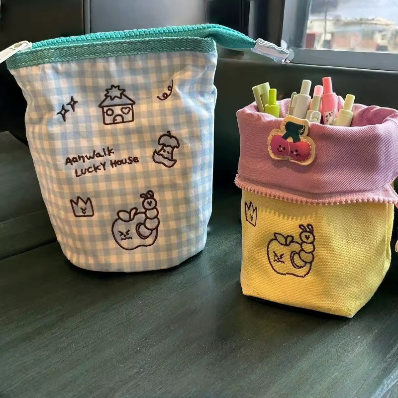 Minimalistische vertikale Flip-Federtasche mit großer Kapazität in Multicolour für Teenager und Schule - Bild 3