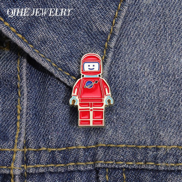 QIHE JEWELRY Roboter Astronaut Emaille Pin, Metall, Bunt, Unisex - Bild 1