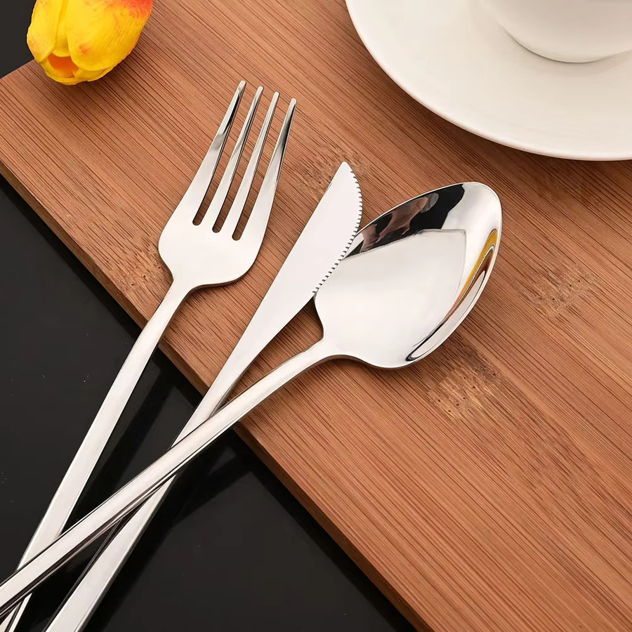 Uniturcky Besteckset aus Edelstahl mit Dessertgabel, Löffel und Messer, 5-teilig, Silber und Gold, poliert - Bild 5