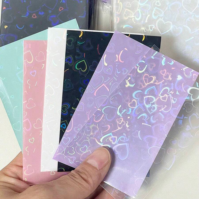 50 Stück Laser-Schutzfolien mit herzförmigem Muster in Multicolour für Ausweise, Studentenausweise und Spielkarten - Bild 1