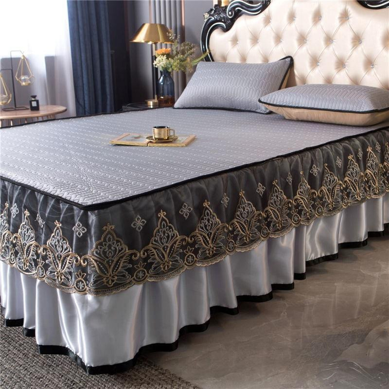 Waschbare Sommermatte aus Eisseide und Latex mit Spitzendetails, Bettrock und Tagesdecke, 1,5 x 2,0 m, 3-teiliges Set von Your Warm Home - Bild 1