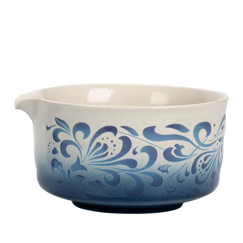 5-teiliges Matcha-Set aus Porzellan in Blau-Weiß mit floralem Design für deine Teezeremonie - Bild 2