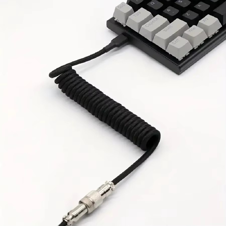 Spiralförmiges Tastaturkabel USB-C auf USB-A mit Aviator-Stecker aus Metall in Weiß, Länge: 1,5 m - Bild 2