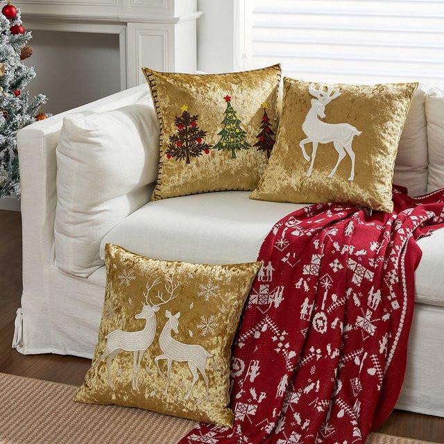 2er-Set inyahome Weihnachts-Kissenbezüge aus Samt in Gold mit Stickerei und Schneeflocken-Motiv, B/H: 45 x 45 cm - Bild 1