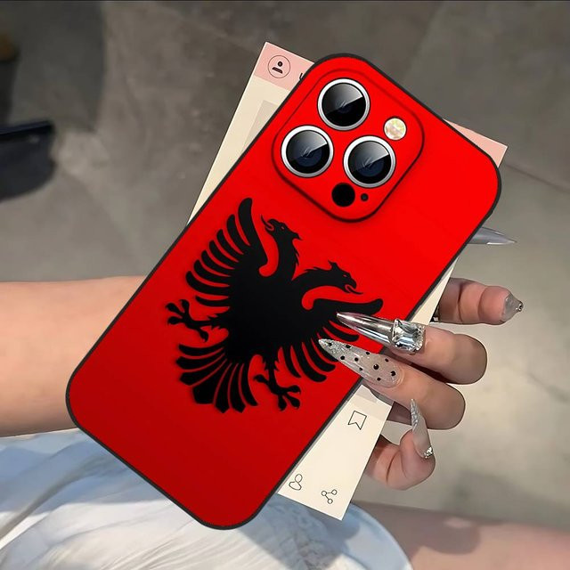 Handyhülle mit Albanien Flaggen Design in Rot für iPhone 17 16 15 14 13 12 11 Pro Max und weitere Modelle - Bild 1