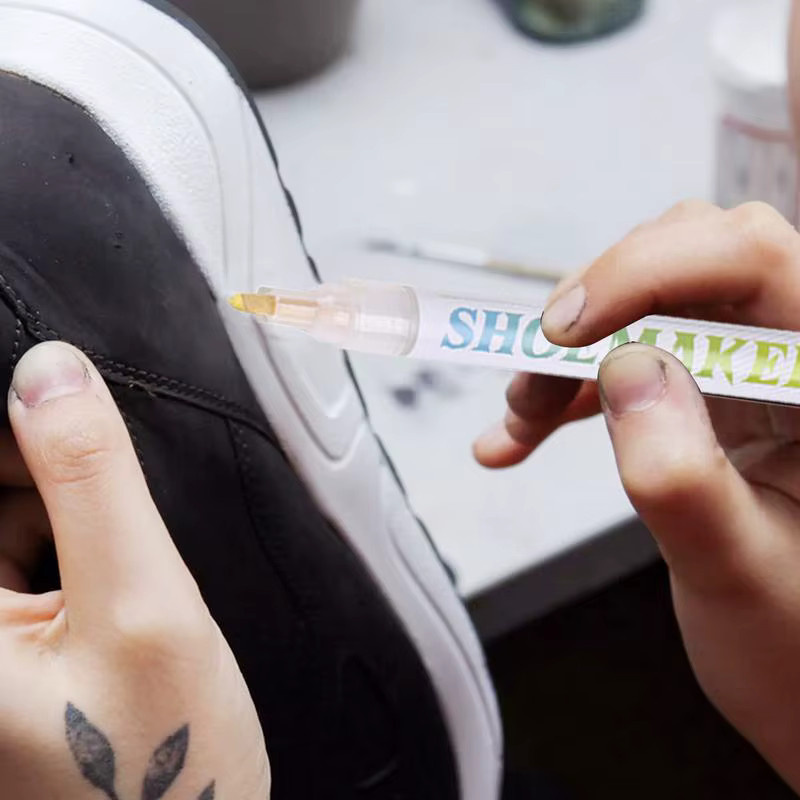 Professioneller Schuhmarker in Schwarz für Leder und Stoff zur Schuhreparatur - Bild 3