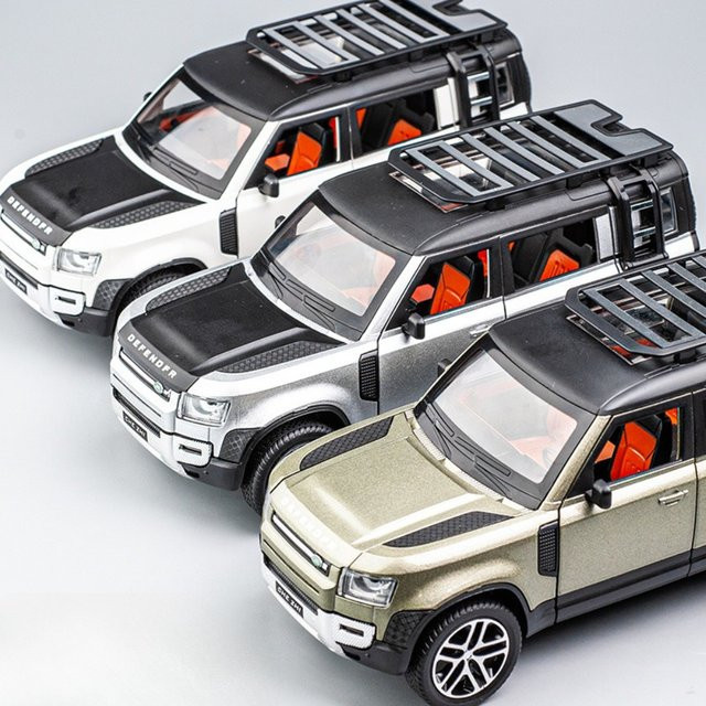 RMZ City Land Rover Defender LX600, Sportwagenmodell, Maßstab 1:24, Metall, mit Licht und Sound, Zurückziehen - Bild 1