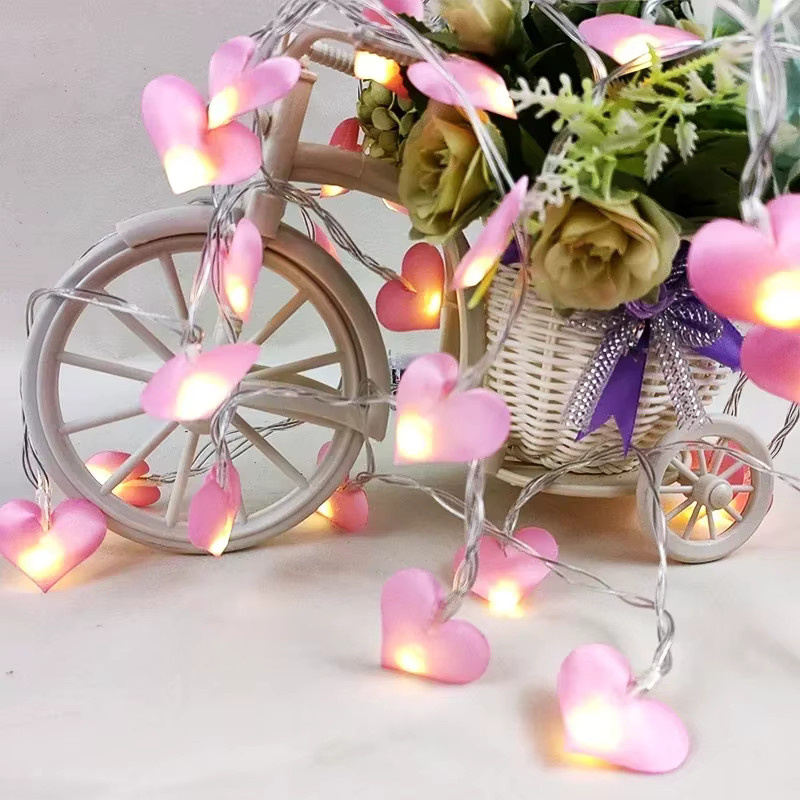 LED Herz Lichterkette aus Baumwolle in Rosa mit warmweißem Licht für Hochzeit, Party und Valentinstag - Bild 2
