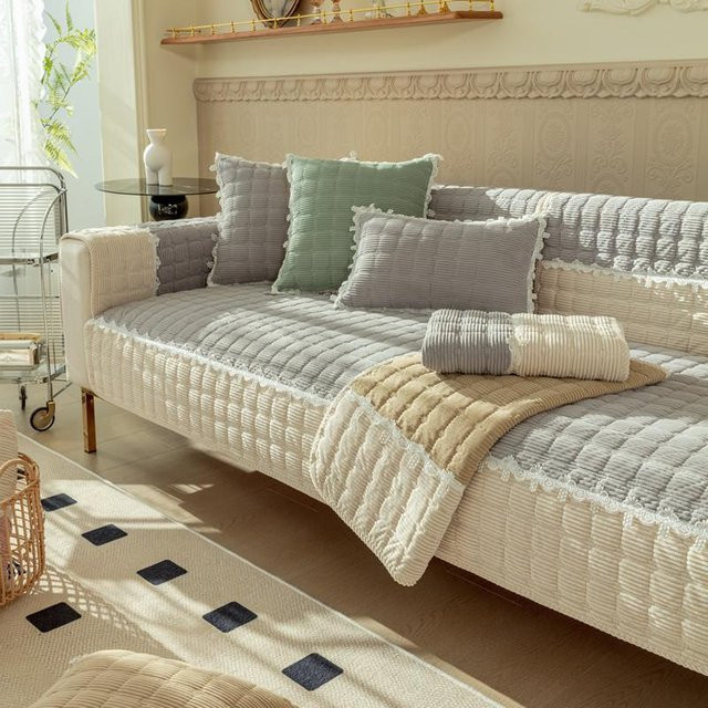 Modernes quadratisches Sofakissen aus Cord und Frottee von Super Six, B/B: 70 x 70 cm - Bild 1