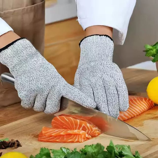 DEWBEST Schnittfeste Handschuhe Stufe 5 in Grau mit HPPE-Schutz gegen Glasschnitte und Messerschnitte - Bild 1