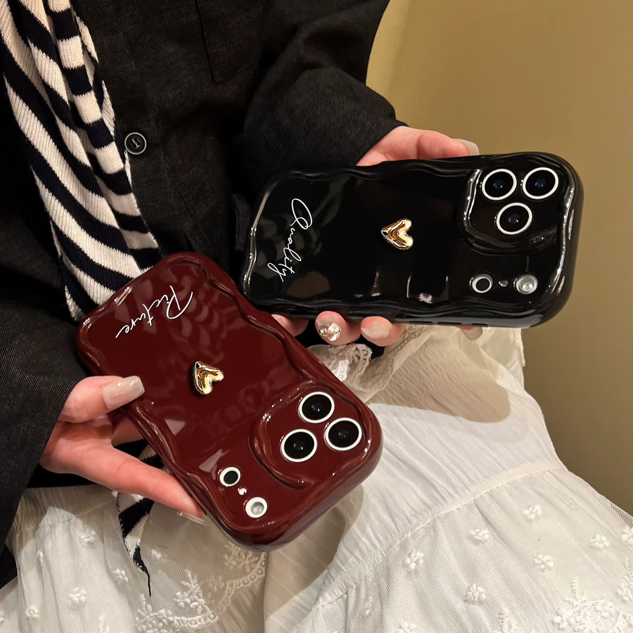 Personalisierte Handyhülle mit großen Buchstaben und Golden Heart Style für iPhone 11 bis 17 Pro Max Plus in Burgund und Gold - Bild 2