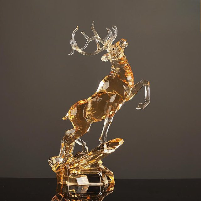 Yiran Furniture Kristall Hirsch Dekoration aus Acryl in Braun und Transparent - Bild 1