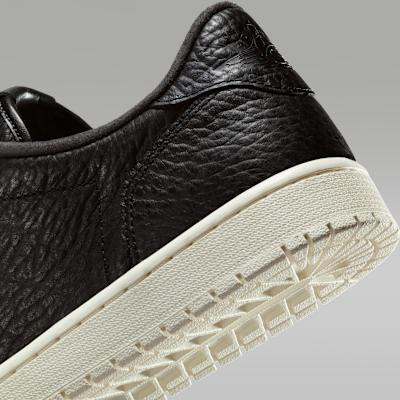 Air Jordan 1 Retro Low Swooshless, Schwarz, 47.5 - Bild 4