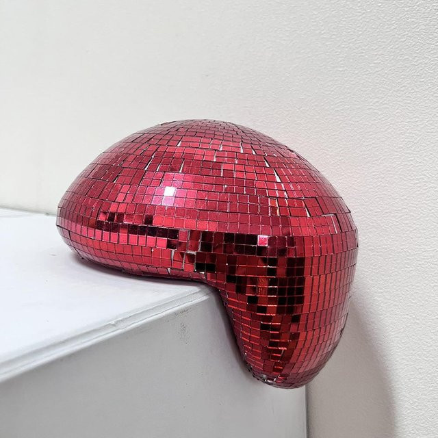 Siaoxie Disco Kugel aus Glas als Tisch-Deko für Party und Feierlichkeiten - Bild 1