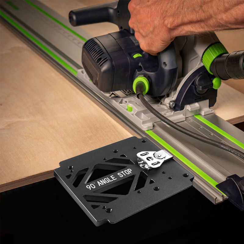 90 Grad Winkelanschlag für Festool und Makita Schienen, quadratische Führungsschienenklemme zur Holzbearbeitung in Schwarz und Blau - Bild 2