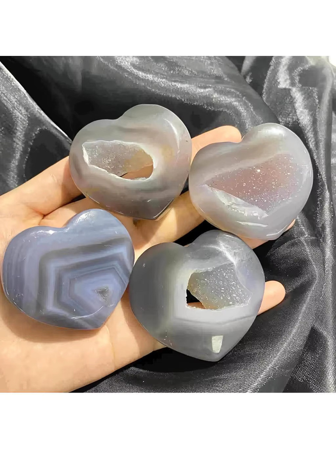 CrystalHola Natürliche Gestreifte Achat-Geode in Herzform als Deko-Kristall für dein Schreibtisch-Ornament - Bild 4