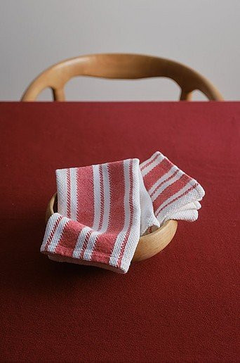 Jotex KLAUS Serviette aus Baumwolle im 2er-Pack, Weiß und Rot, B/T: 45,0 x 45,0 cm - Bild 1
