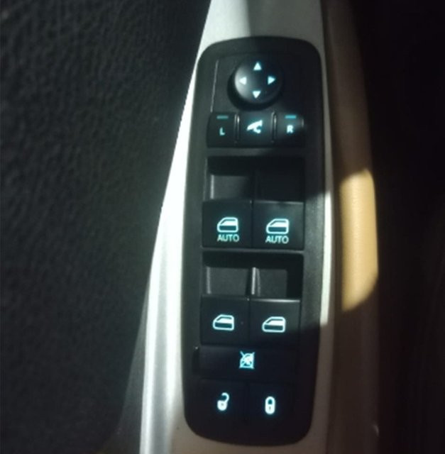 Malcayang Elektrischer Hauptfensterschalter für Chrysler Town & Country, Dodge Journey und Jeep Liberty in Schwarz, Teilenummer 4602544AC 4602544AD - Bild 1