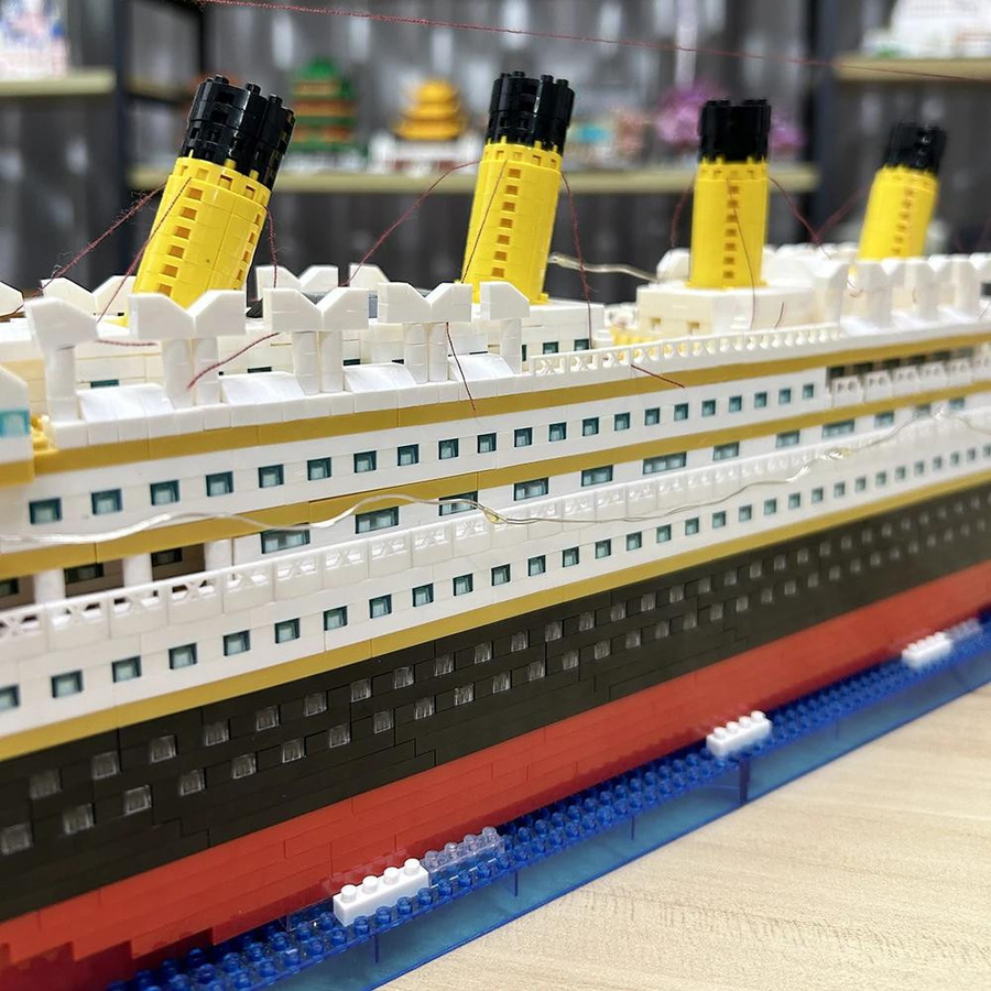 Linyi toy Titanic Kreuzfahrt Schiff Bausatz - Bild 4