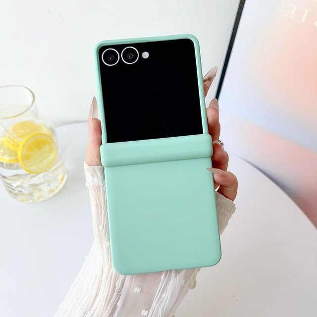 Matte Candy Flüssigsilikonhülle für Samsung Galaxy Z Flip 7 6 5 4 3, Stoßfeste Ultradünne Schutzhülle in Grün - Bild 1