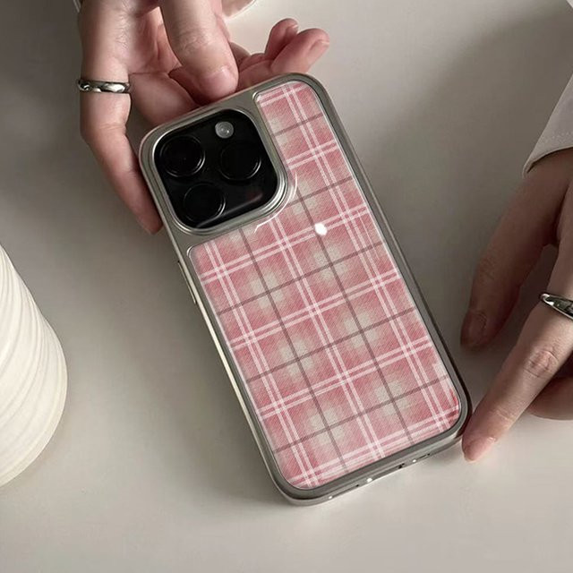 DecoPhone Hydrogel-Handyhülle mit Karomuster in Pink und Silber für iPhone 11 bis iPhone 17 Pro Max - Bild 1