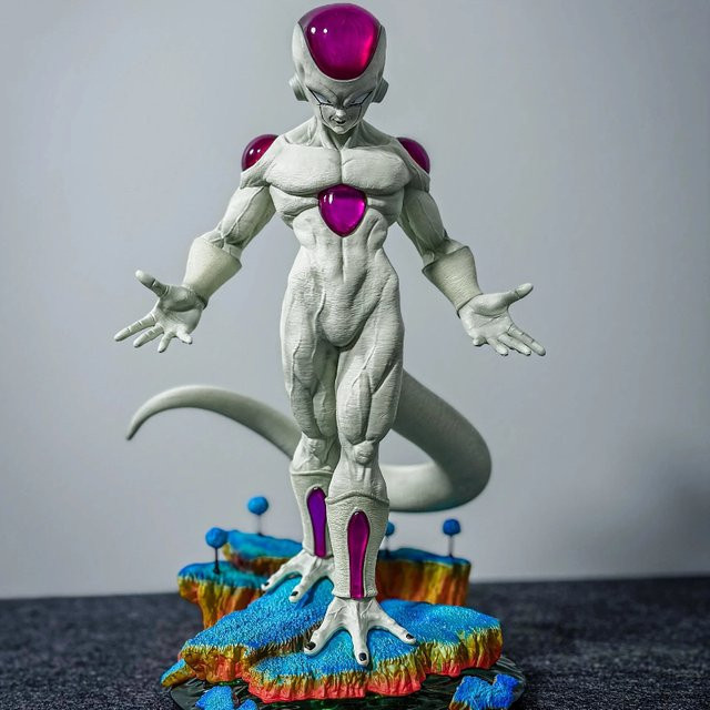 Bandai Dragon Ball Frieza Cosmic Emperor Statue, Anime Figur, 28 cm - Bild 1
