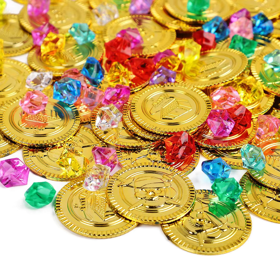ZQNYCY 100 Stück Piraten-Goldmünzen mit Edelsteinen in Gold für Halloween, Geburtstag und Party als Schatzkisten-Füller - Bild 3