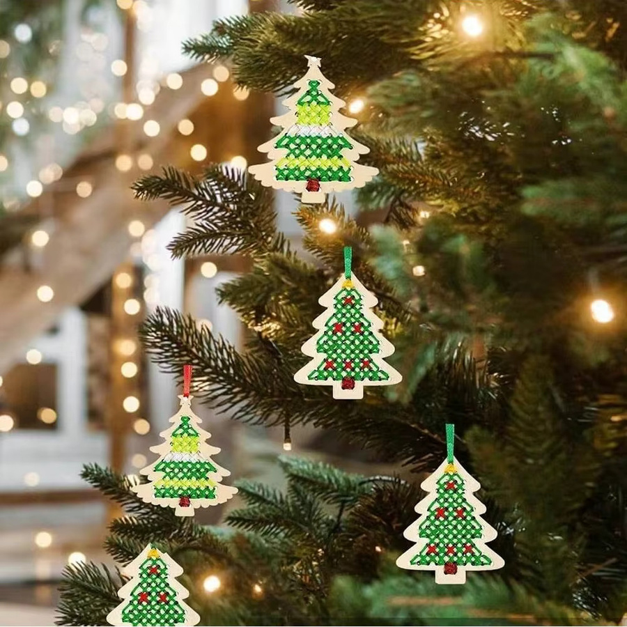 NOTIONSLAND 10er Set DIY Kreuzstich Holzanhänger für Weihnachtsdekoration und Handarbeit - Bild 3