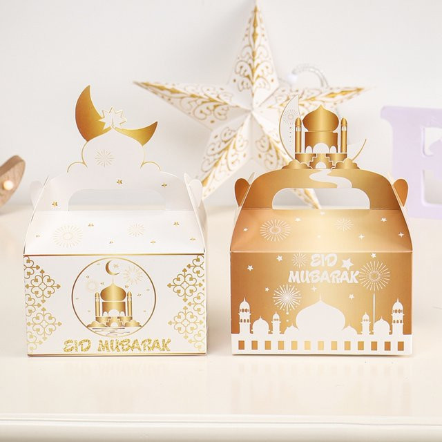 Huiran Eid Mubarak Geschenkboxen Set aus Papier, 4 Stück weiße Boxen für Ramadan und Eid Al Adha Süßigkeiten und Schokolade - Bild 1