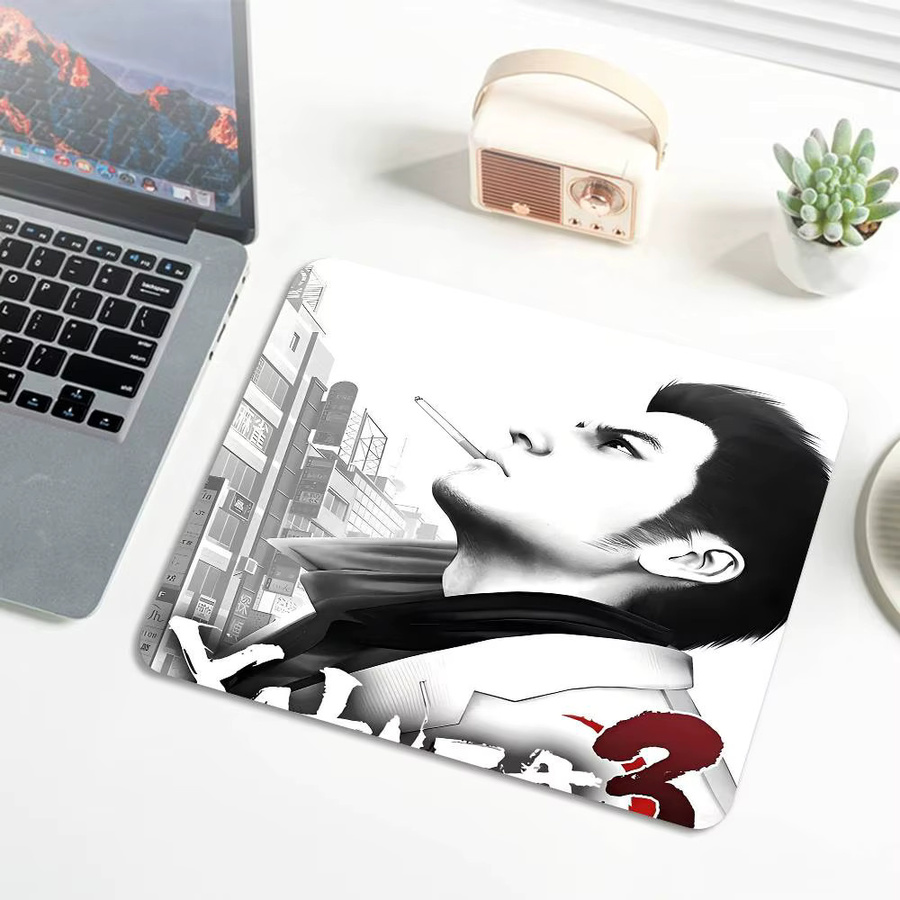 Rastar Y-Yakuza 0 Game Anime Mauspad in Multicolour mit rutschfester Gummibasis für Computer und Laptop - Bild 4