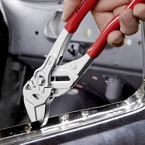 Knipex Zangenschlüssel 86 03 150 in Silber, verchromt mit Kunststoffbeschichtung, Öffnungsweite 27 mm, Länge: 150 mm - Bild 1
