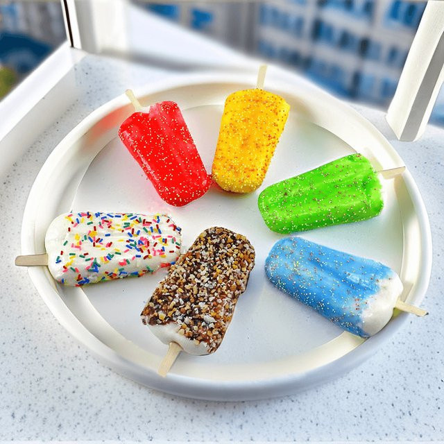 Merylover Simuliertes Eis Lebensmittelmodell als kreativer Kühlschrank Aufkleber in Blau und Multicolor für Dessert Shop Display und Fotografie Requisiten - Bild 1
