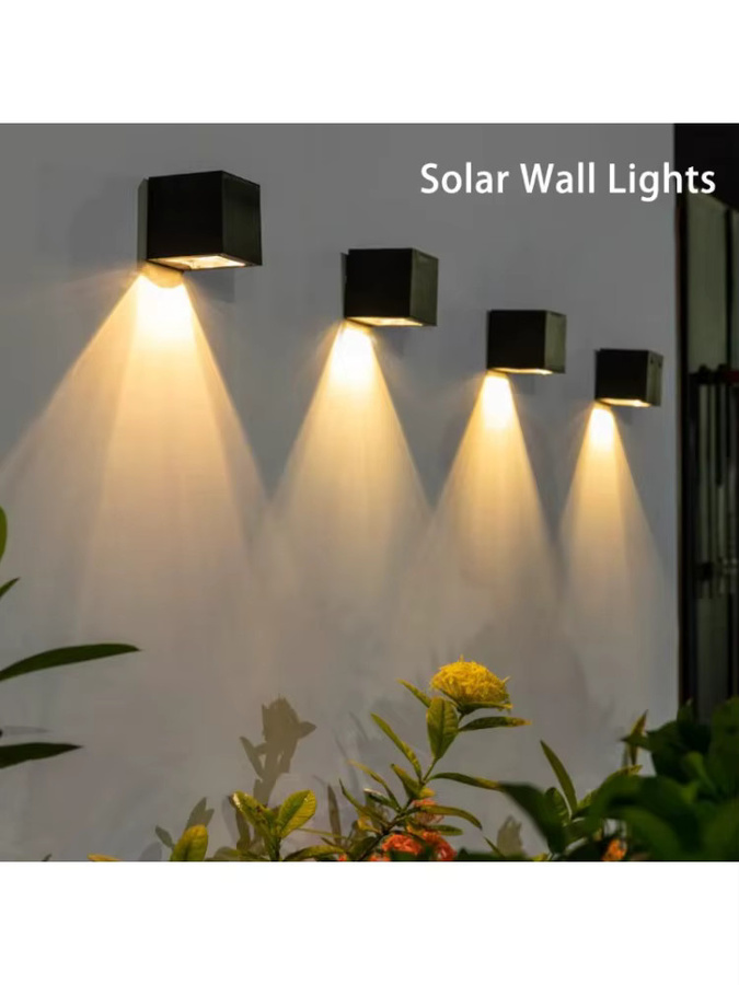 Moderne LED Solar Wandlampe für Garten und Außenbereich in Schwarz mit warmweißem Licht - Bild 1