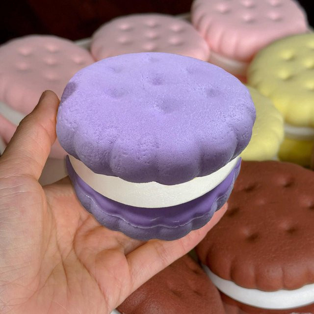 Squishy Simulierter Kuchen Quetschspielzeug, Großer Keks, Langsam Aufsteigend - Bild 1