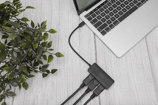 Digitus MST Hub USB-C auf 3x DisplayPort Video-Verteiler für 4K UHD in Schwarz - Bild 2