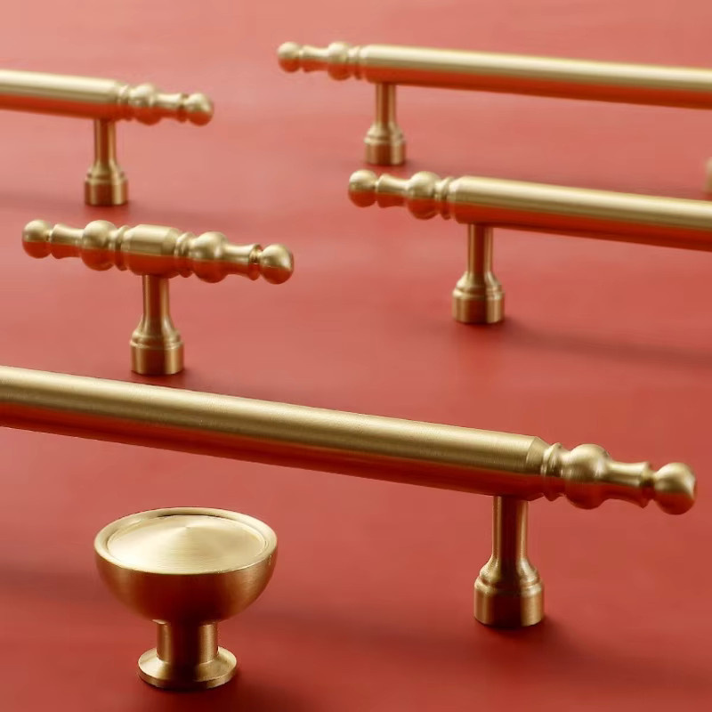 Schöner Wohnen Schrankgriff aus Messing in Gold mit gebürsteter Oberfläche - Bild 2