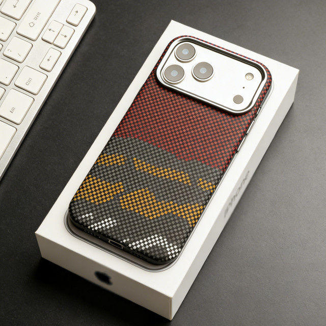 Magnetische MagSafe Schutzhülle mit Carbonfaser-Muster für Apple iPhone 12 bis 17 Pro Max, stoßfest und kabelloses Laden kompatibel, Multicolor - Bild 1