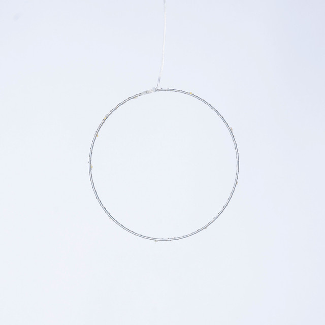 LED Kranz von BLUME2000 in Silberfarben mit warmweißem Licht, Durchmesser: 20 cm - Bild 1
