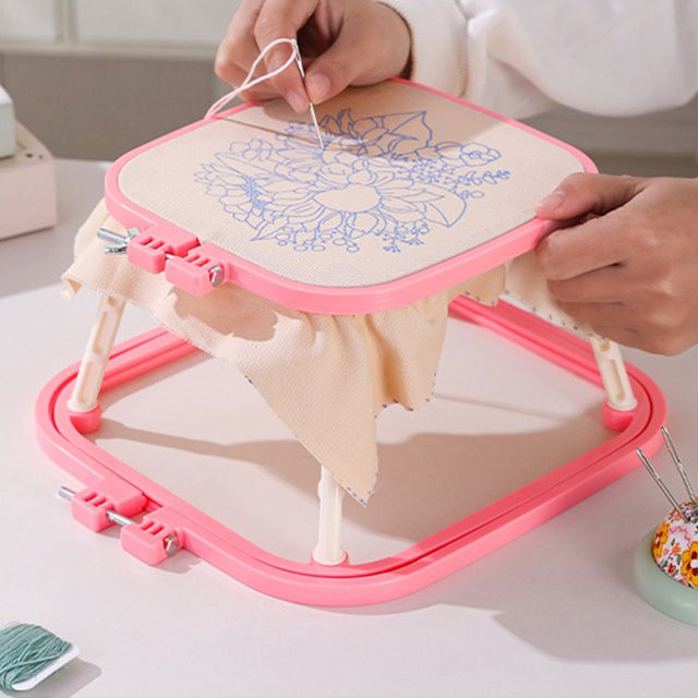 Doppelschichtiger Stickrahmen aus ABS-Kunststoff für französische Stickerei in Pink - Bild 1