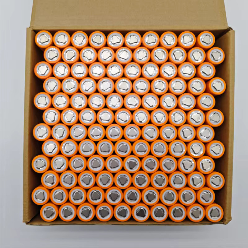 KEPAH Lithium-Ionen-Akku 21700 3,7V mit 4,5Ah und 3C-Entladungsleistung in Orange - Bild 2