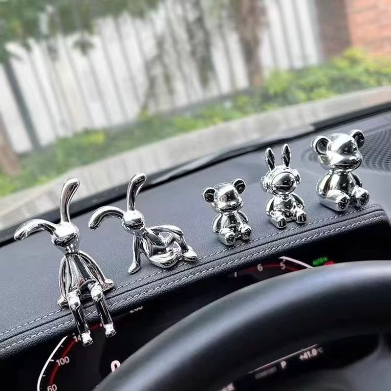 JINHF Kawaii Kaninchen Ornament aus Metall in Silber als dekoratives Accessoire für das Auto oder den Schreibtisch - Bild 3