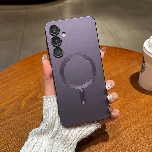 Matte Silikon-Handyhülle mit Linsenschutz und Magnetfunktion für Samsung Galaxy S24 Plus S23 S22 S21 FE S2 Ultra in Purple - Bild 1