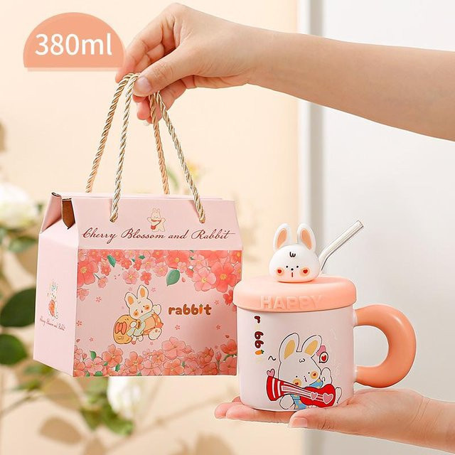 Keramiktasse mit Deckel und Strohhalm von Yiran Furniture, Cartoon Hase Design, Mehrfarbig, 380 ml - Bild 1