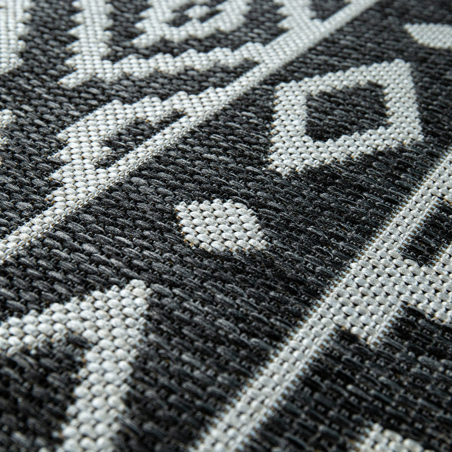 In- & Outdoor-Teppich Cocoon in Schwarz mit geometrischem Rauten-Design, B/T: 80 x 150 cm - Bild 2