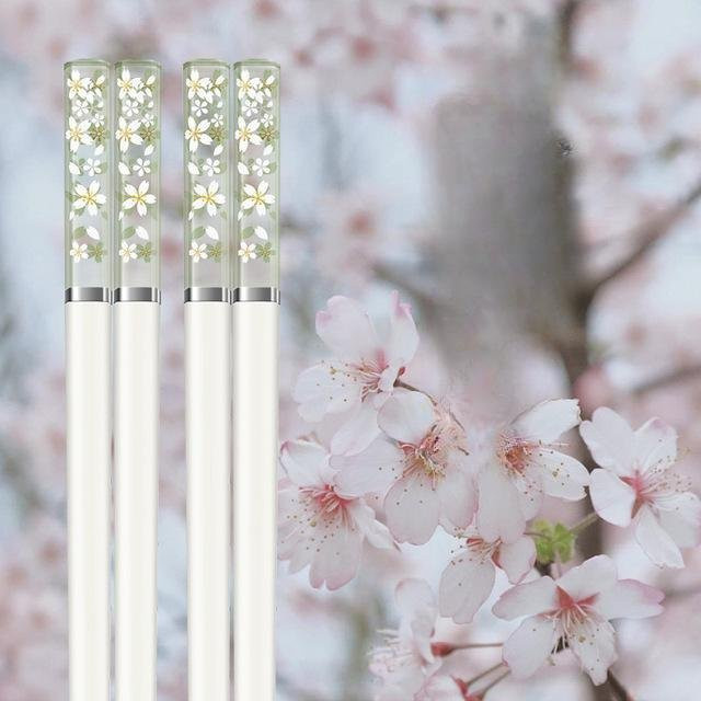 Amber Sakura Japanische Essstäbchen von Your Warm Home in Pink, Grün oder Weiß mit mattem Design und rutschfestem Griff - Bild 1