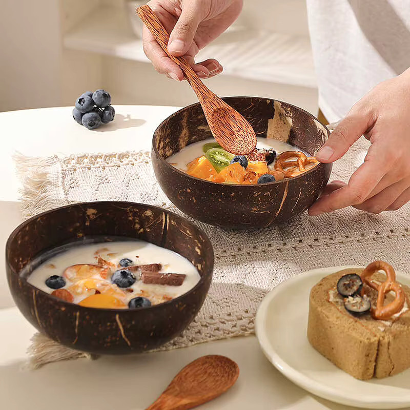 Natürliches Kokosnussschalen Set mit Schüssel und Löffel in Braun aus Holz zum Servieren von Salat und Obst - Bild 2