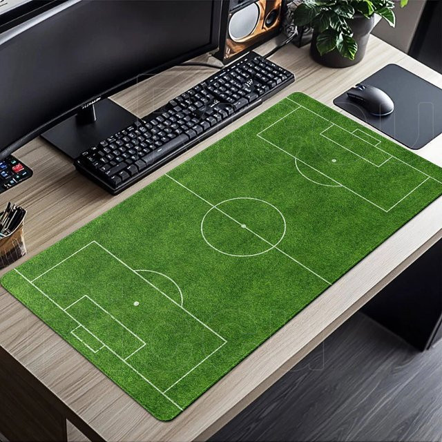 Riccu Fußballplatz Mauspad in Grün, rutschfeste Schreibtischunterlage aus Gummi, B/T: 900 x 400 cm - Bild 1