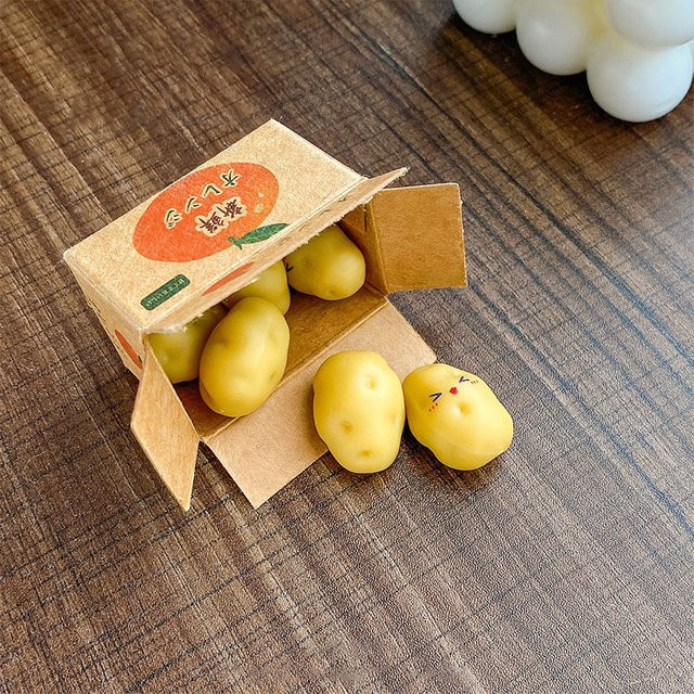10 Stück JETTING Cartoon-Miniatur-Kartoffelfiguren in Gelb aus Kunststoff als kreative Desktop-Ornamente und Basteldekoration - Bild 1